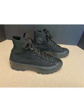 New! Womens Converse Chuck Taylor All Star High Top Lugged Sneakers. Size 6.